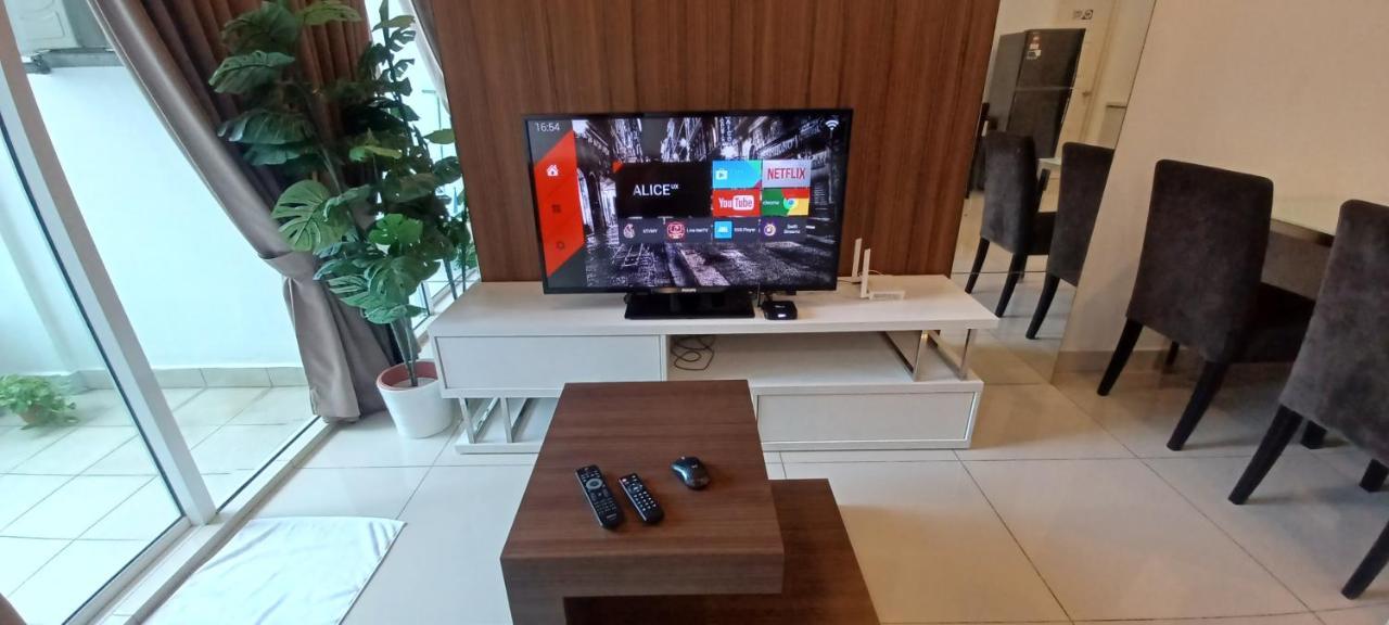Ls Mansion One Apartment Джордж Таун Екстериор снимка